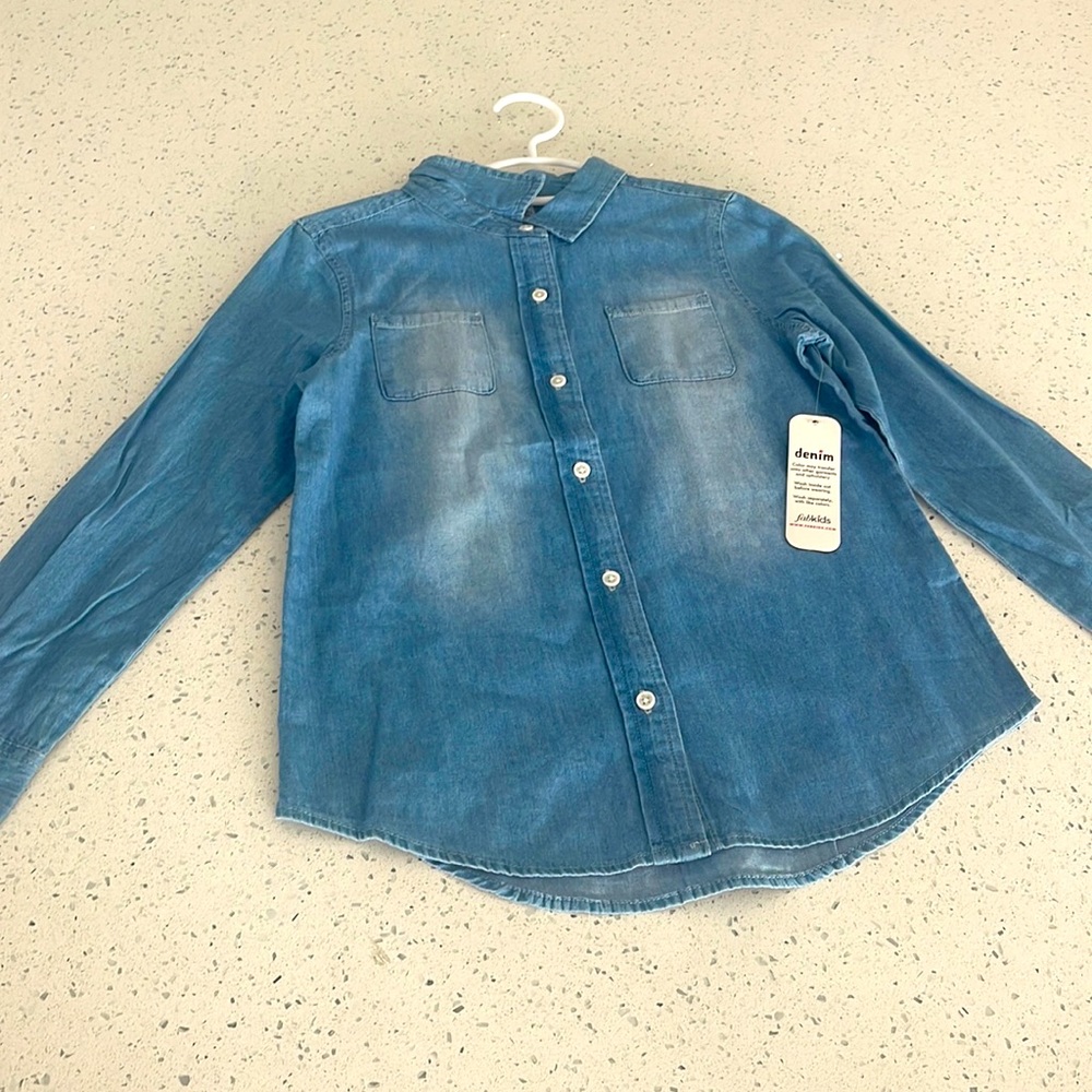 Cute and soft girls button-down shirt